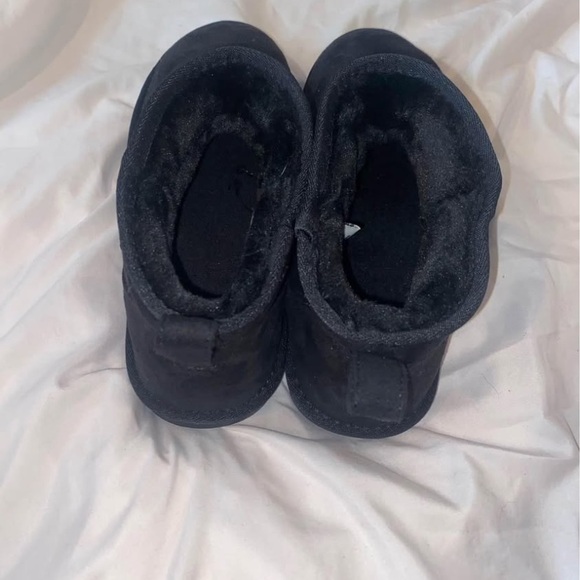 Cushionaire Memory Foam Black Furry Short Boots 10 (NEW) - Picture 4 of 5